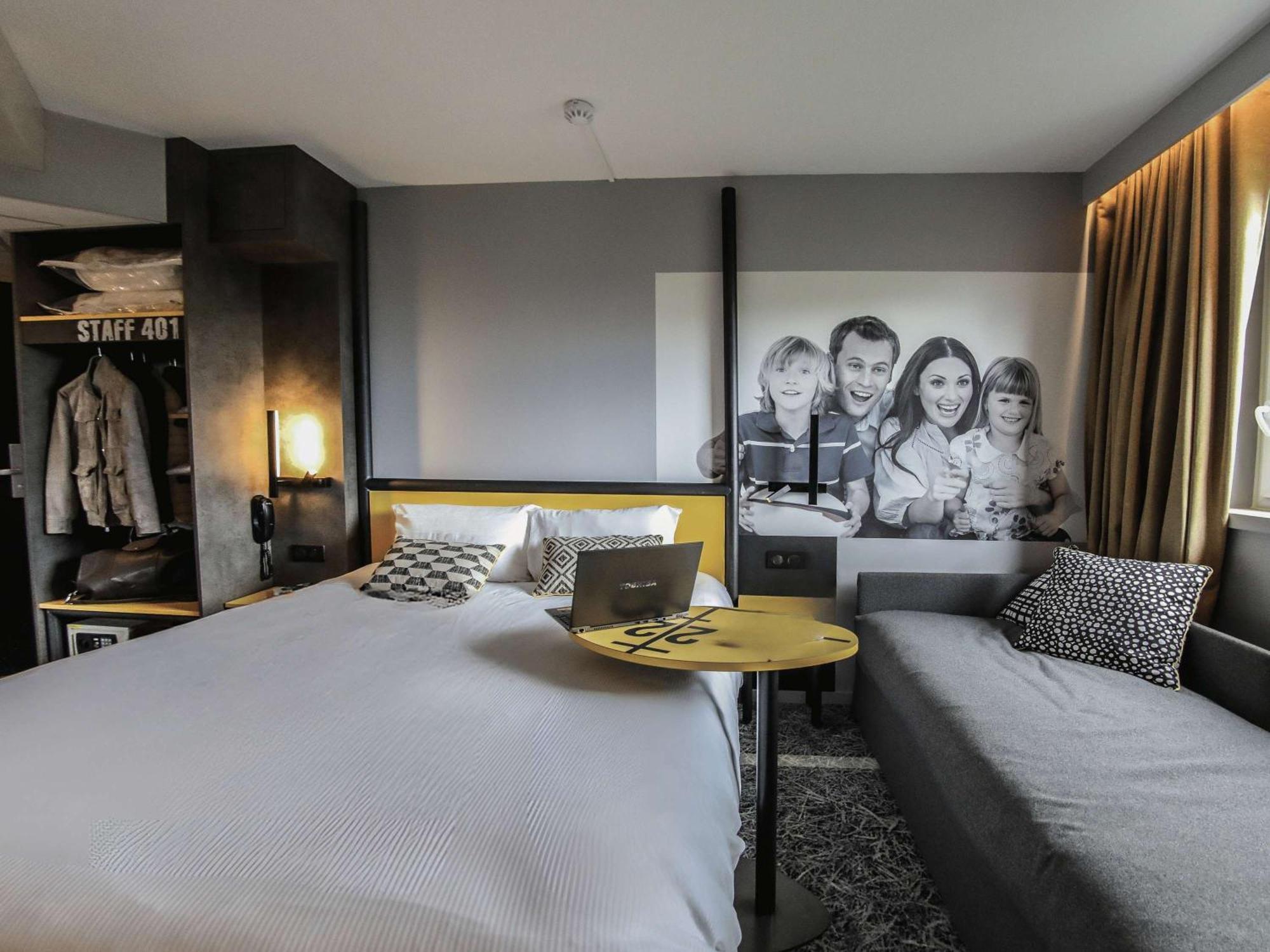 Ibis Styles Clermont-Ferrand Republique Hotel Exterior photo