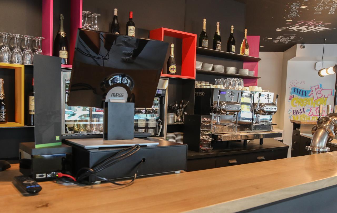 Ibis Styles Clermont-Ferrand Republique Hotel Exterior photo